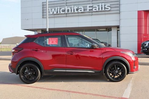 Certified 2024 Nissan Kicks SR w/ SR Premium Package image 5
