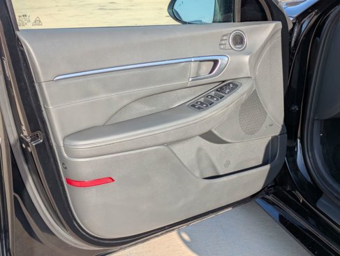 Used 2021 Hyundai Sonata Limited w/ Cargo Package image 11
