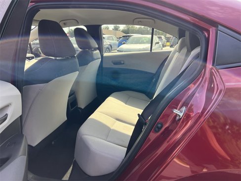 Used 2022 Toyota Corolla LE image 9