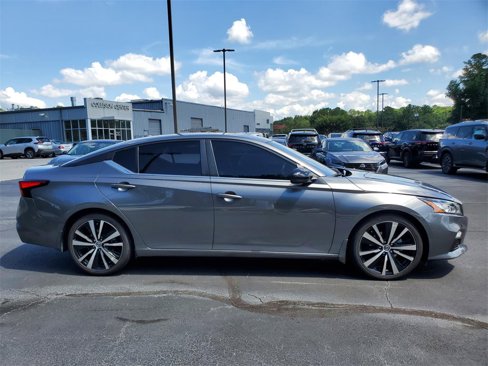 Used 2022 Nissan Altima 2.0 SR image 2
