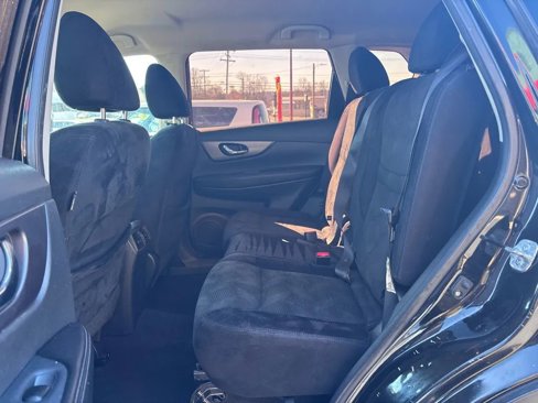 Used 2015 Nissan Rogue S w/ S Family Package image 11