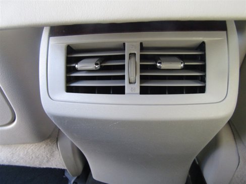 Used 2010 Toyota Venza AWD image 26
