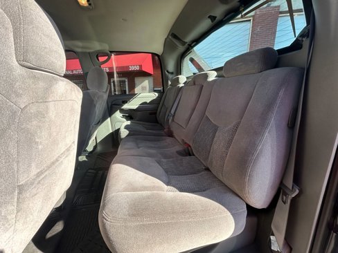Used 2005 Chevrolet Avalanche LS w/ Onstar Plus Package image 29