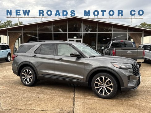 New 2025 Ford Explorer ST-Line image 1