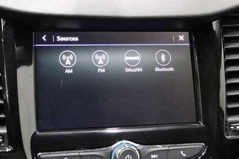 Used 2019 Chevrolet Trax LT w/ LT Convenience Package image 24