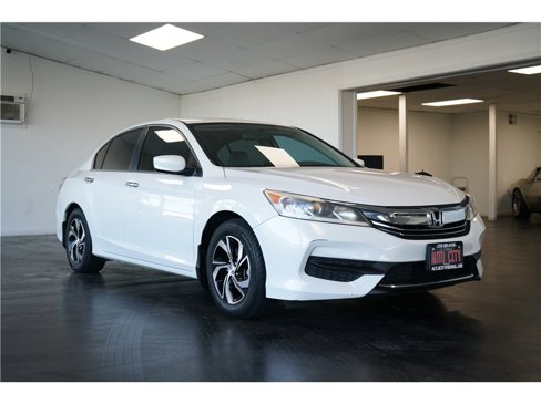 Used 2017 Honda Accord LX image 1