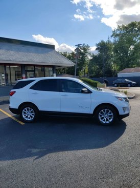 Used 2020 Chevrolet Equinox LS image 3