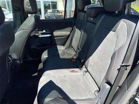 Certified 2021 Mercedes-Benz GLB 250 4MATIC image 22