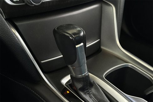 Used 2021 Honda Accord EX-L image 19
