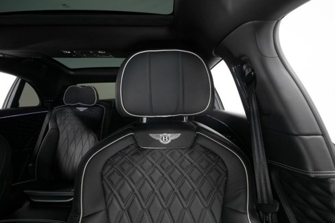 Used 2021 Bentley Flying Spur V8 image 22