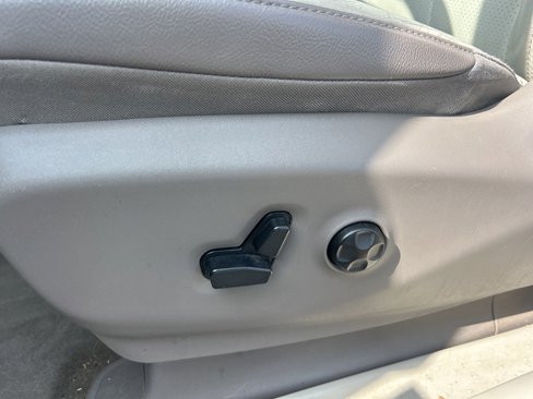 Certified 2018 Chrysler Pacifica Touring-L image 11