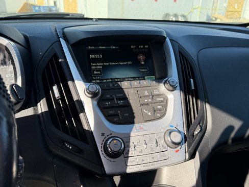 Used 2017 Chevrolet Equinox LT w/ Convenience Package image 17