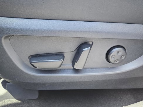 Certified 2024 INFINITI QX50 Luxe w/ Accent Package image 16