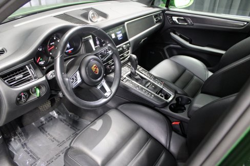 Certified 2021 Porsche Macan GTS image 4