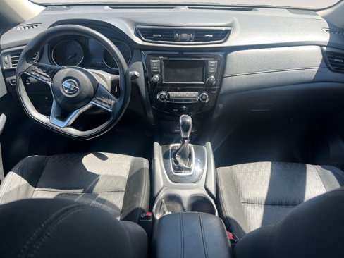 Used 2018 Nissan Rogue S image 10