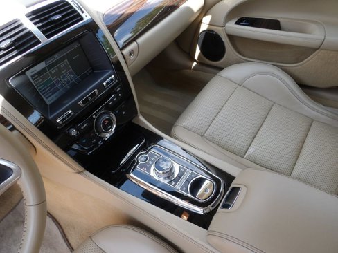 Used 2012 Jaguar XK Convertible image 36
