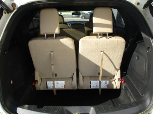 Used 2016 Ford Explorer XLT w/ Equipment Group 202A image 8