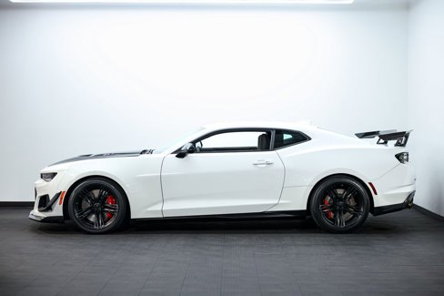 Used 2020 Chevrolet Camaro ZL1 image 9