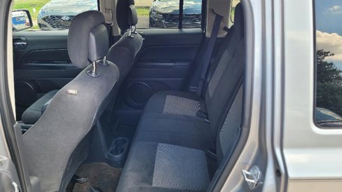 Used 2016 Jeep Patriot Sport w/ Power Value Group image 10