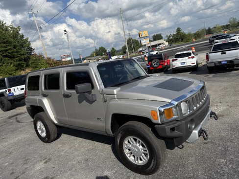 Used 2009 HUMMER H3 image 5