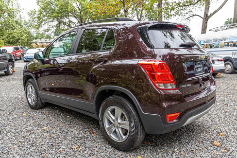 Used 2022 Chevrolet Trax LT w/ LT Convenience Package image 4