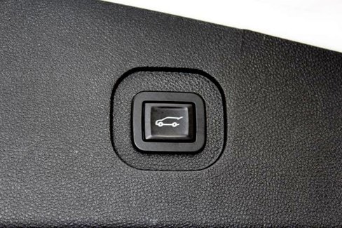 Used 2016 Chevrolet Equinox LTZ w/ Enhanced Convenience Package image 16