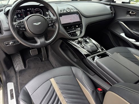 Used 2024 Aston Martin DBX 707 image 3