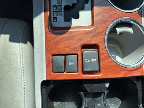Used 2010 Toyota Highlander Limited image 34