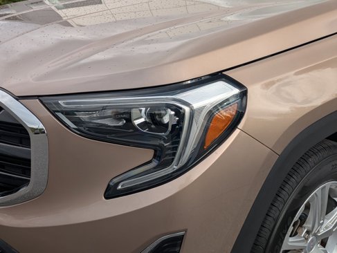 Used 2018 GMC Terrain SLE w/ Driver Convenience Package image 7