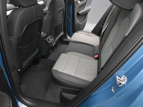 New 2025 Volvo XC40 B5 Core image 29