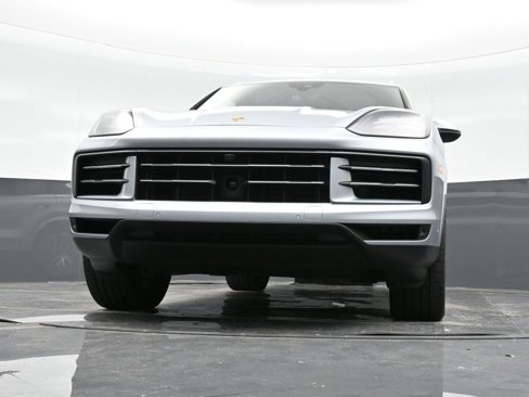 Used 2024 Porsche Cayenne image 41