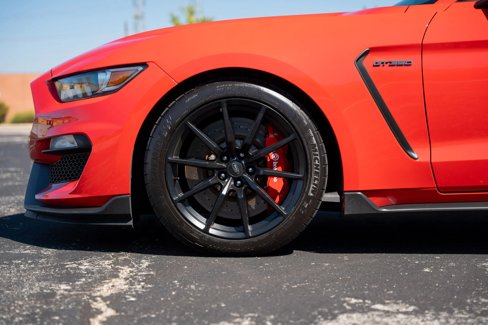 Used 2017 Ford Mustang Shelby GT350 image 14