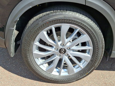 Certified 2024 INFINITI QX50 Luxe image 9