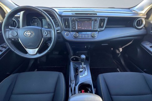 Used 2017 Toyota RAV4 XLE image 16