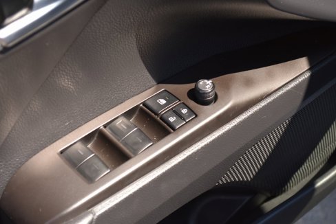 Used 2022 Toyota Camry LE image 32