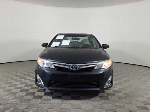Used 2014 Toyota Camry XLE image 3