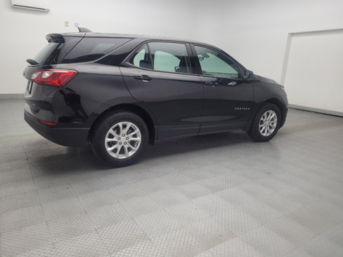 Used 2019 Chevrolet Equinox LS image 10
