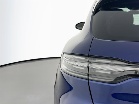 Certified 2024 Porsche Macan w/ Premium Plus Package image 16