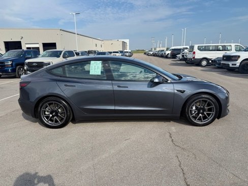 Used 2021 Tesla Model 3 Standard Range Plus image 33