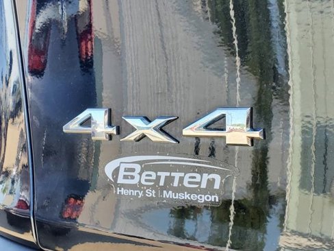 Used 2018 Jeep Cherokee Sport w/ Cold Weather Group image 7