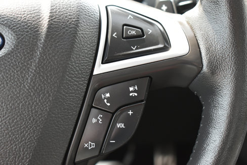 Used 2015 Ford Fusion Titanium image 16