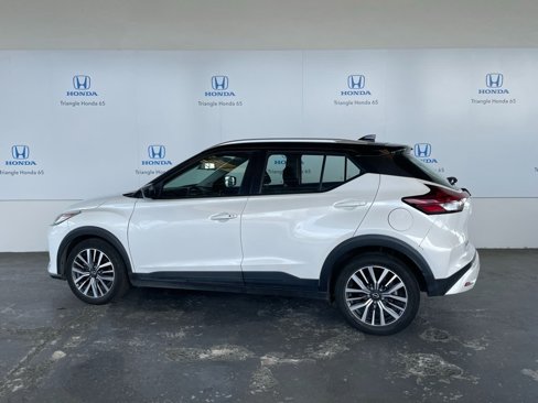 Used 2024 Nissan Kicks SV image 4