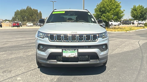 New 2025 Jeep Compass Latitude image 8