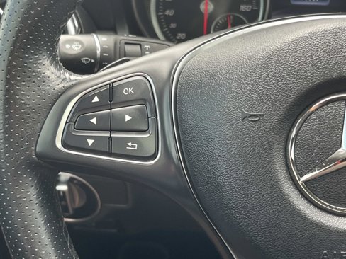 Used 2019 Mercedes-Benz GLA 250 4MATIC image 16