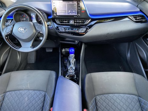 Used 2021 Toyota C-HR XLE image 16