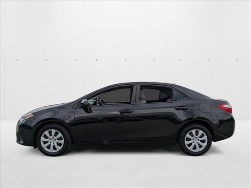 Used 2014 Toyota Corolla LE image 9