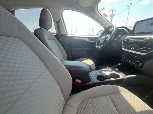 Used 2022 Ford Escape SE image 19