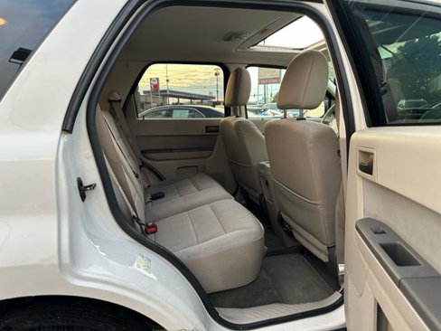Used 2012 Ford Escape XLT image 16