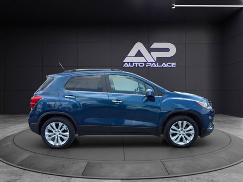 Used 2020 Chevrolet Trax Premier image 8