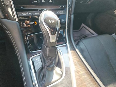 Used 2017 INFINITI Q60 w/ Premium Package image 28